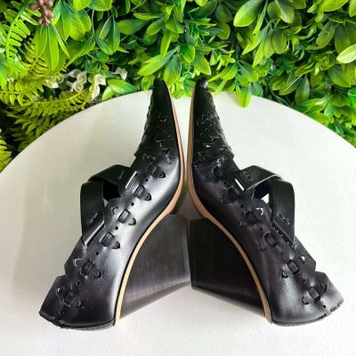 Perfo Crisscross Pumps size 36.5 - Celine
